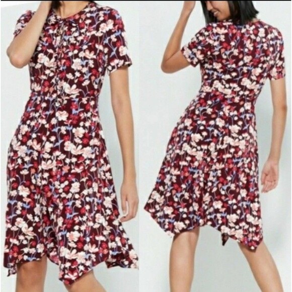 Tommy Hilfiger Dresses & Skirts - Tommy HILFIGER RED FLORAL BROOKSHIRE Fit & Flare DRESS women's Size 16 NWOT
